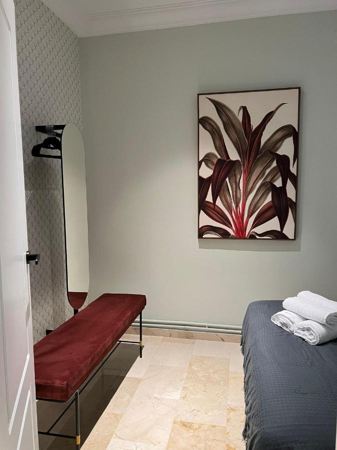 Pie De Torre Catedral Apartment Granada Ngoại thất bức ảnh