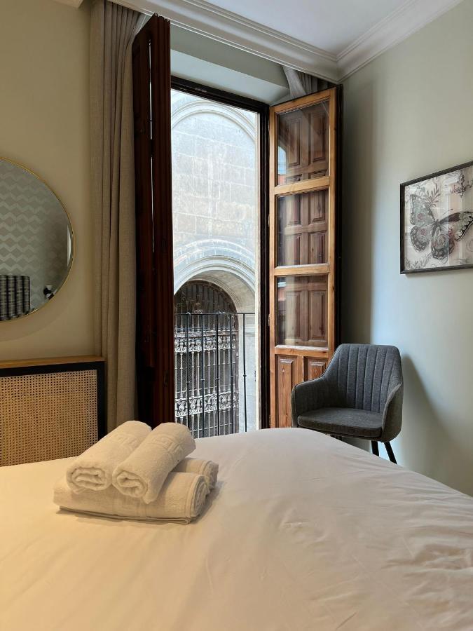 Pie De Torre Catedral Apartment Granada Ngoại thất bức ảnh